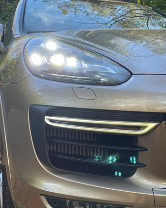 Porsche Cayenne cena 199999 przebieg: 72000, rok produkcji 2015 z Poznań małe 211